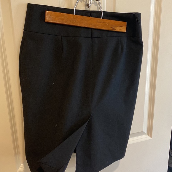 Three skirt lot- Banana and Express size 0 - Picture 6 of 12